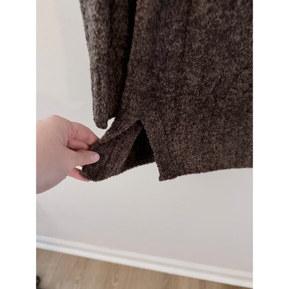 Barefoot Dreams CozyChic Lite ribbed cardigan in a brown/taupe color-Size L - Picture 5 of 5